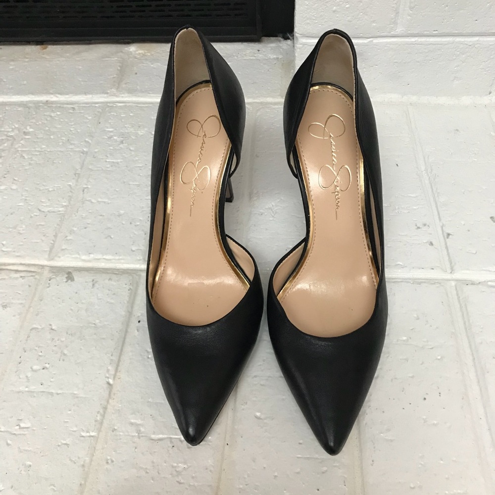 Jessica Simpson Black Leather High heels Pumps.